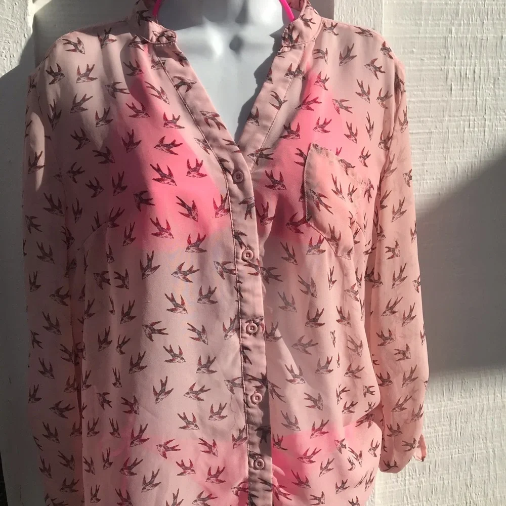 was $18 No boundaries s13 swallow tail top button down